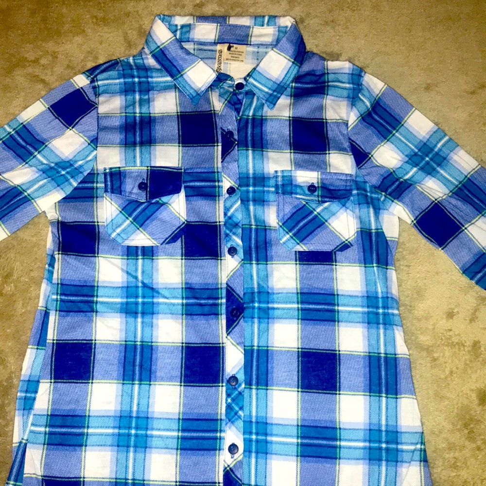 EUC Passport med long sleeve buttondown Adorable